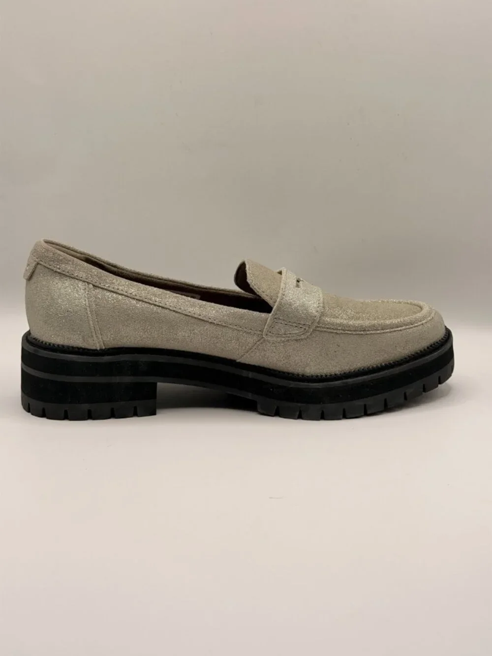 Tom's Womens CaraLeather Shimmer Penny Loafer Sz 8